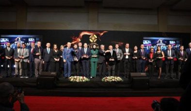 Ankara Üniversitesi’nden, DHA’ya ödül