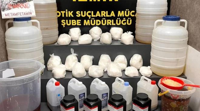 Narkotik ekiplerinden 112 kilo metamfetamin ile İzmir’de rekor yakalama