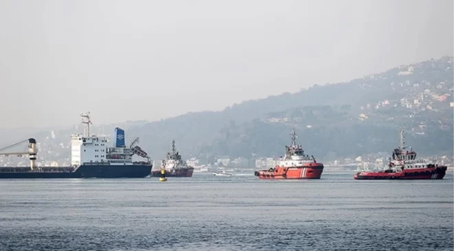 İstanbul Boğazı’ndaki gemi trafiği yat yarışları nedeniyle askıya alındı